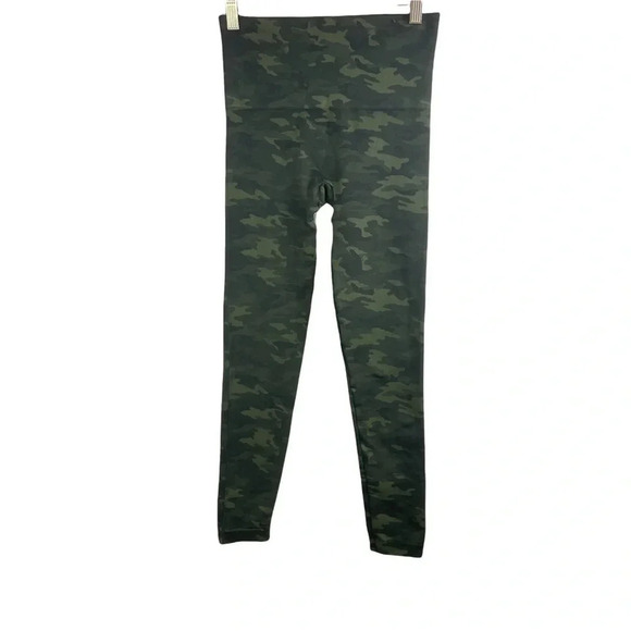 Spanx Seamless Green Camo Leggings size‎ Medium - Picture 2 of 7